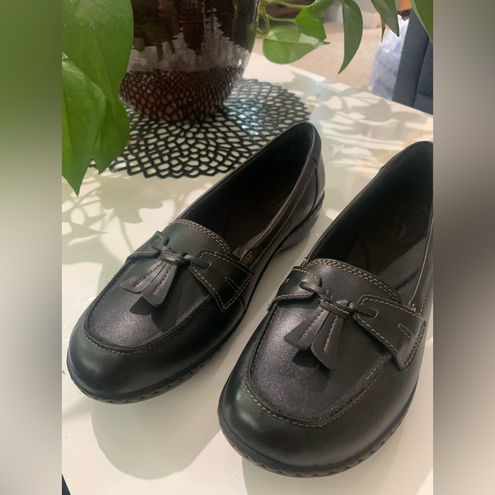 Clarks Collection, Ashland Bubble Loafer black slip ons size 9 Wide - Picture 5 of 7